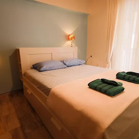 Zeusplace Akti 1 Apartment